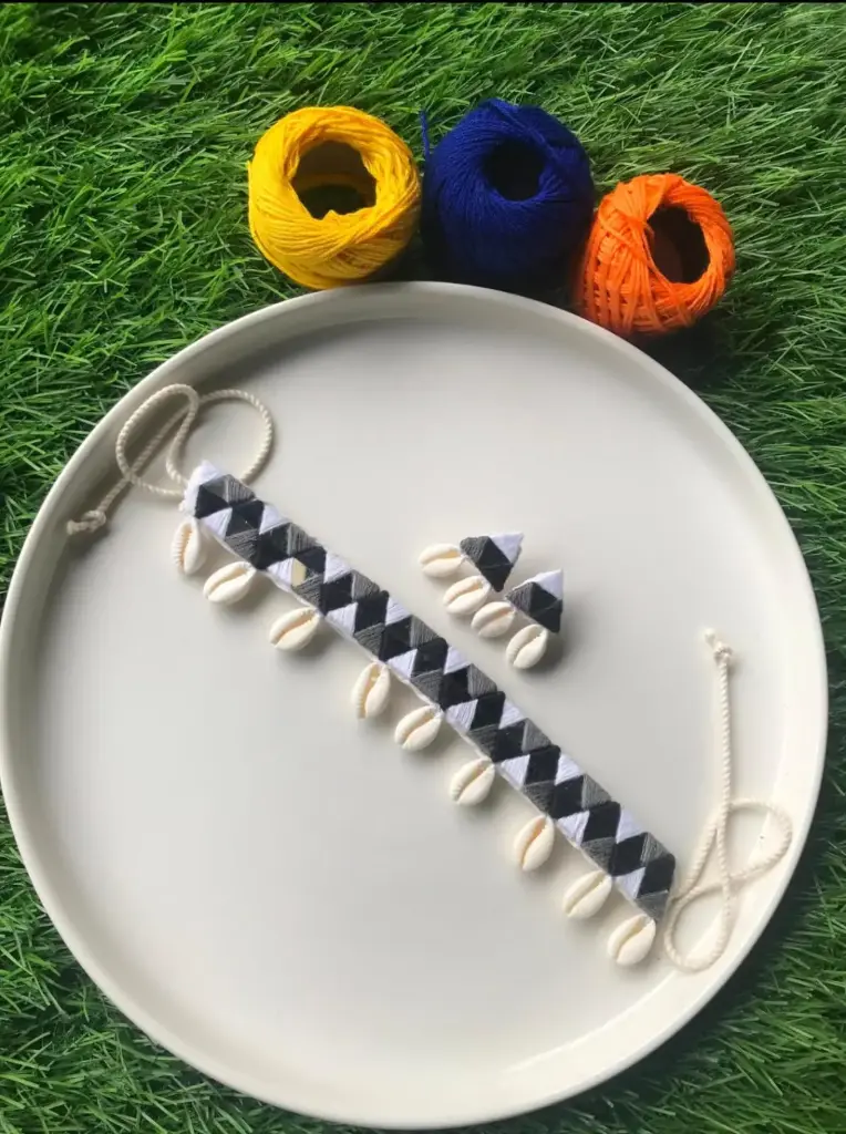[502] Tri Colour Triangle Choker_502