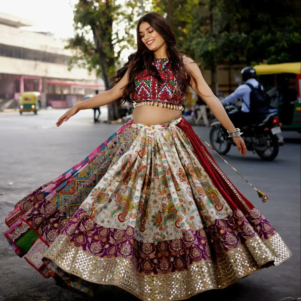[519] DANDIYA NIGHT SPECIAL DESIGNER CHANIYA CHOLI_519