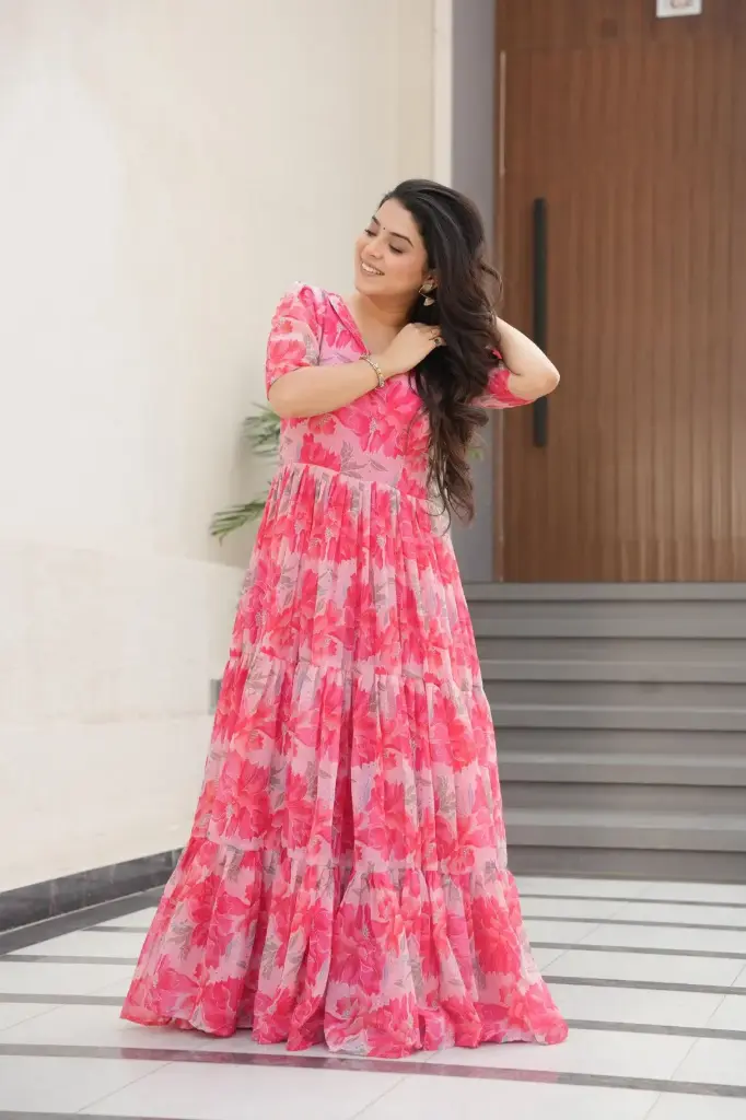 PREMIUM READYMADE GOWN_529 (Pink, M)
