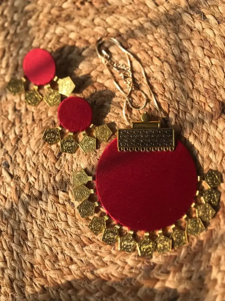 Round Ginni Necklace_81 (Red)