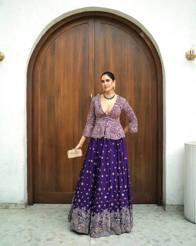 [545] DESIGNER GOWN WITH KOTI SET_545