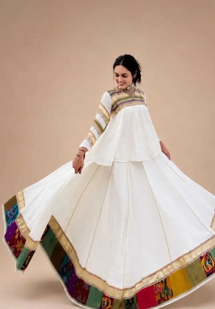 [606] White Ivory Navratri Lehenga Choli_606
