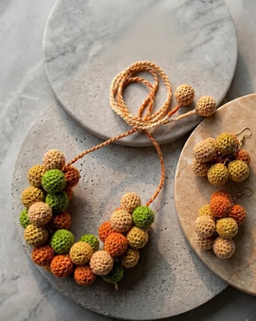 [131] Monochrome Crochet Bead Jewellery Set_131