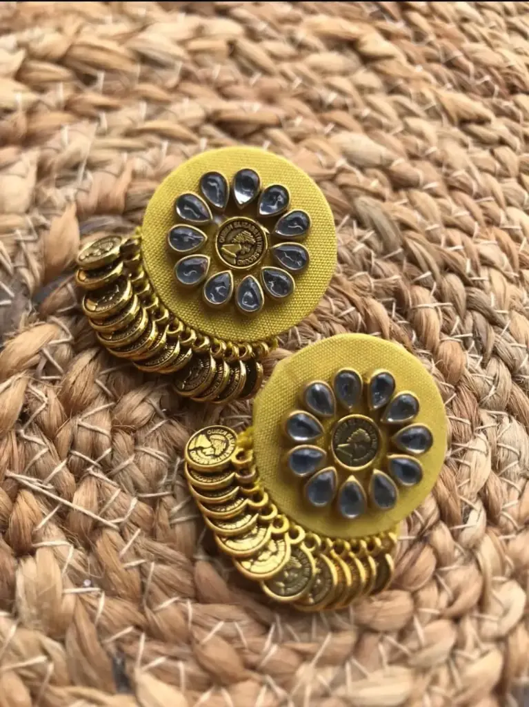 Coin Charm Studs_150 (Yellow)