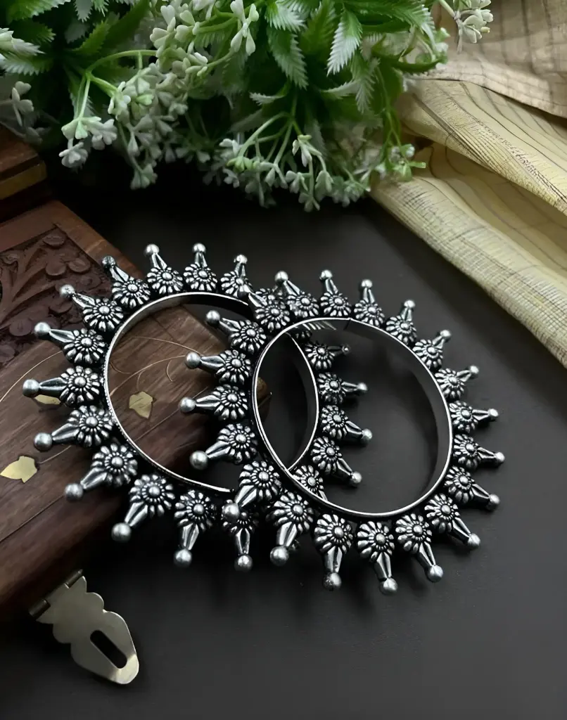 Oxidized Sun-burst Bangles (2.8)