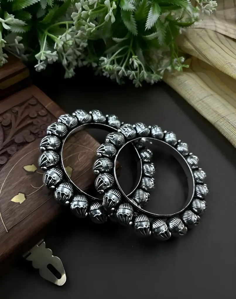 Oxidized Dome Bead Bangles (2.8)