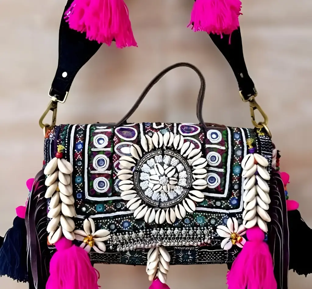 Bohemian Tassel & Cowrie Shell Bag_321 (White Stone)