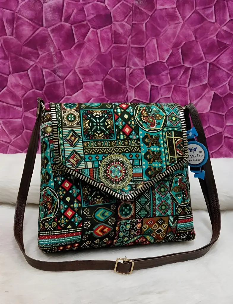 [348]  The Artistic Patchwork Bag_348