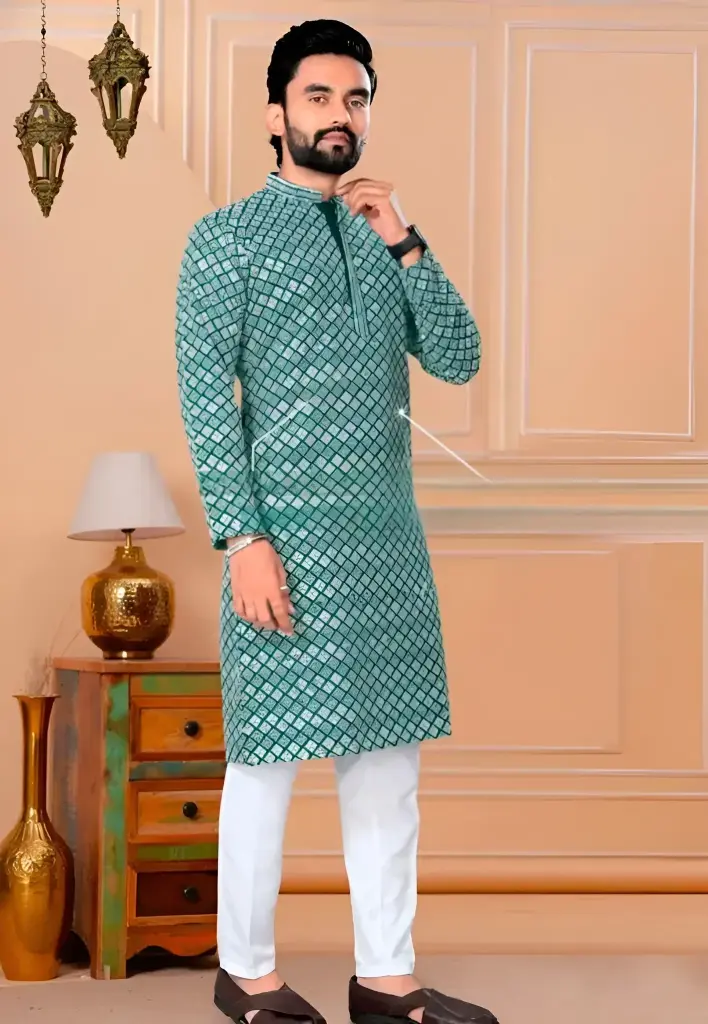 Stylish Men's Embroidery Kurta_480 (M)